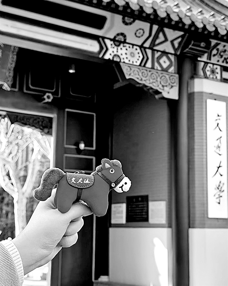 高校文创，让大学精神“可触可感”