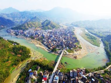 传统与现代、外来与在地的契合——古镇的“焕新密码”